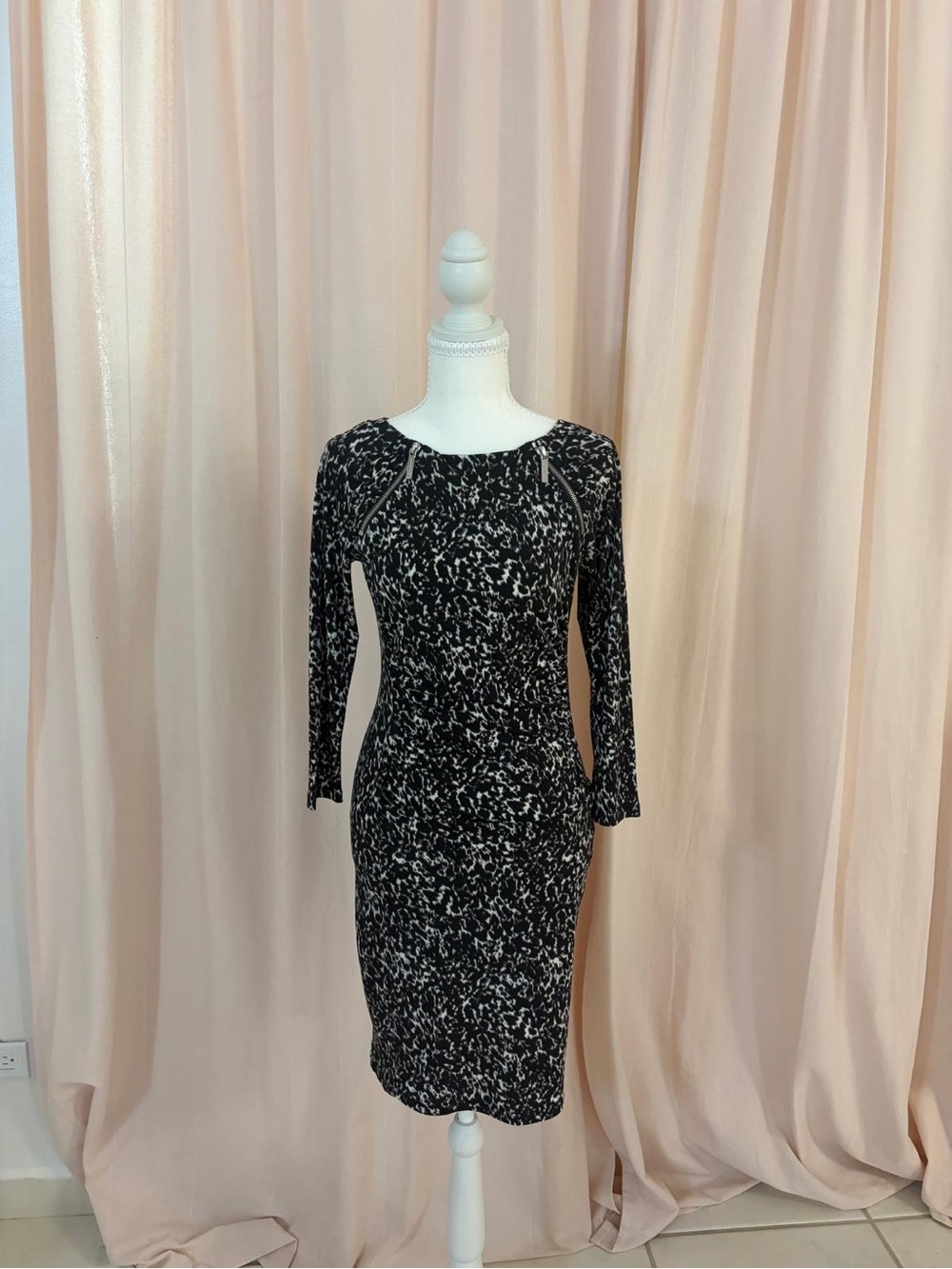 Michael Kors Black and White Long Sleeve Sheath Dress